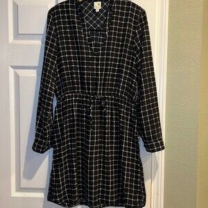 Pink Owl V-neck Dress W/ Waist Tie Size Medium Black & White